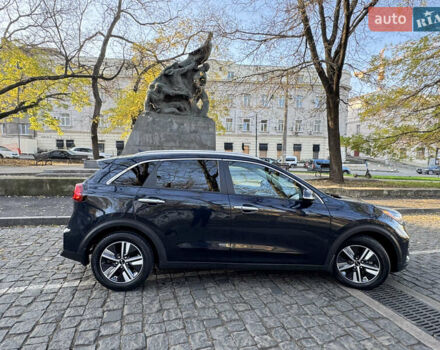 Синий Киа Niro, объемом двигателя 1.6 л и пробегом 52 тыс. км за 19800 $, фото 5 на Automoto.ua