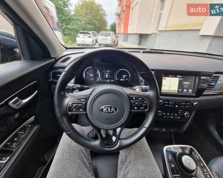 Синій Кіа Niro, об'ємом двигуна 0 л та пробігом 74 тис. км за 18200 $, фото 12 на Automoto.ua