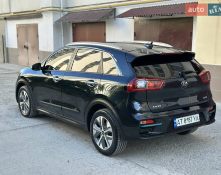Киа Niro 2019 в Ивано-Франковске на Automoto.ua Синий Киа Niro, объемом двигателя 0 л и пробегом 155 тыс. км за 18650 $, фото 55 на Automoto.ua