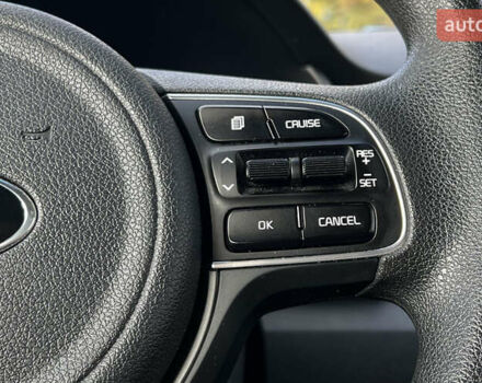 Синий Киа Niro, объемом двигателя 1.58 л и пробегом 91 тыс. км за 17650 $, фото 10 на Automoto.ua