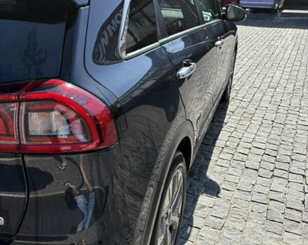 Синій Кіа Niro, об'ємом двигуна 0 л та пробігом 100 тис. км за 19300 $, фото 7 на Automoto.ua