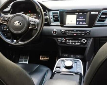 Синій Кіа Niro, об'ємом двигуна 0 л та пробігом 105 тис. км за 18500 $, фото 7 на Automoto.ua