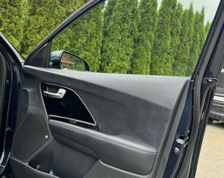 Синий Киа Niro, объемом двигателя 0 л и пробегом 88 тыс. км за 17777 $, фото 63 на Automoto.ua