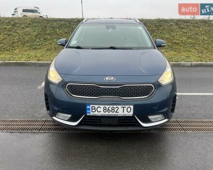 Синий Киа Niro, объемом двигателя 1.58 л и пробегом 160 тыс. км за 16300 $, фото 2 на Automoto.ua