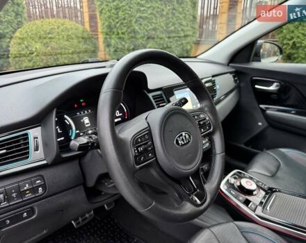 Синий Киа Niro, объемом двигателя 0 л и пробегом 172 тыс. км за 17150 $, фото 20 на Automoto.ua