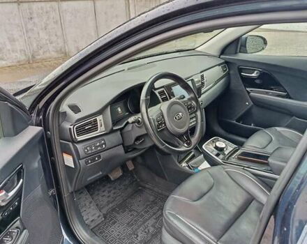 Синий Киа Niro, объемом двигателя 0 л и пробегом 111 тыс. км за 17950 $, фото 33 на Automoto.ua