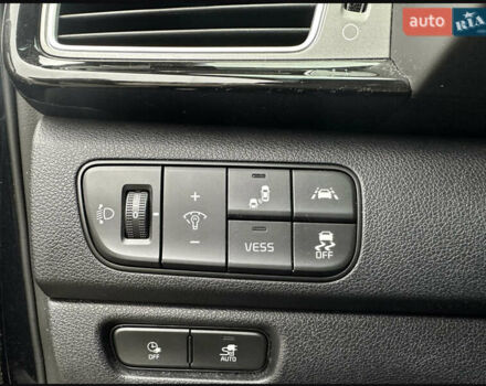 Синій Кіа Niro, об'ємом двигуна 0 л та пробігом 83 тис. км за 18700 $, фото 25 на Automoto.ua