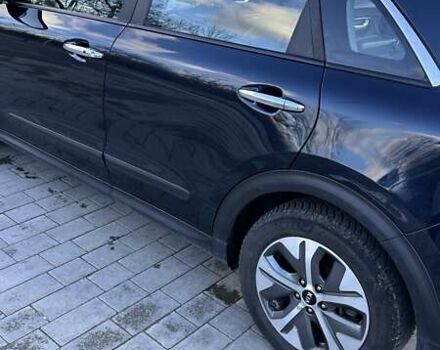 Синий Киа Niro, объемом двигателя 0 л и пробегом 182 тыс. км за 17500 $, фото 7 на Automoto.ua