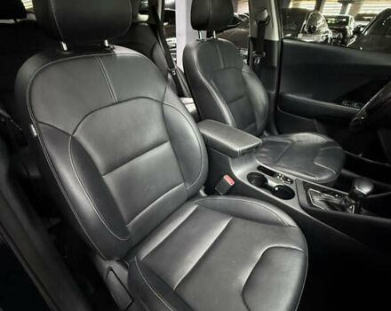Синий Киа Niro, объемом двигателя 1.58 л и пробегом 67 тыс. км за 18500 $, фото 24 на Automoto.ua