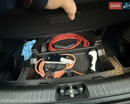 Синій Кіа Niro, об'ємом двигуна 0 л та пробігом 158 тис. км за 18600 $, фото 28 на Automoto.ua