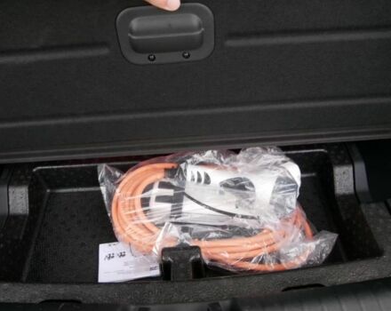 Синий Киа Niro, объемом двигателя 0 л и пробегом 71 тыс. км за 19796 $, фото 19 на Automoto.ua