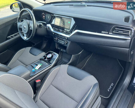 Синій Кіа Niro, об'ємом двигуна 0 л та пробігом 112 тис. км за 19500 $, фото 39 на Automoto.ua