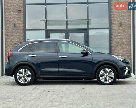 Синий Киа Niro, объемом двигателя 0 л и пробегом 95 тыс. км за 20500 $, фото 22 на Automoto.ua