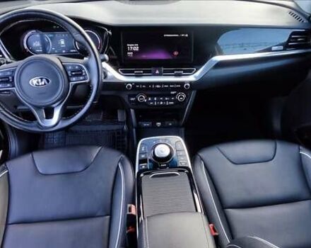 Киа Niro 2020 в Городке на Automoto.ua Синий Киа Niro, объемом двигателя 0 л и пробегом 135 тыс. км за 19856 $, фото 51 на Automoto.ua