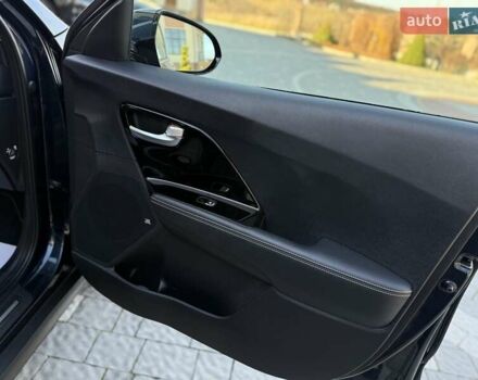 Синий Киа Niro, объемом двигателя 0 л и пробегом 78 тыс. км за 20950 $, фото 100 на Automoto.ua