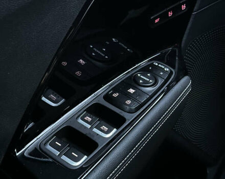 Синій Кіа Niro, об'ємом двигуна 0 л та пробігом 100 тис. км за 19900 $, фото 17 на Automoto.ua