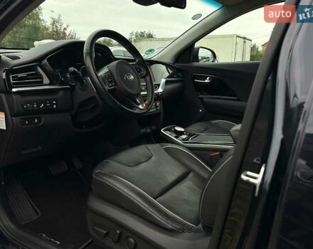 Синий Киа Niro, объемом двигателя 0 л и пробегом 117 тыс. км за 19900 $, фото 37 на Automoto.ua