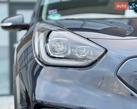 Синий Киа Niro, объемом двигателя 0 л и пробегом 95 тыс. км за 20500 $, фото 26 на Automoto.ua