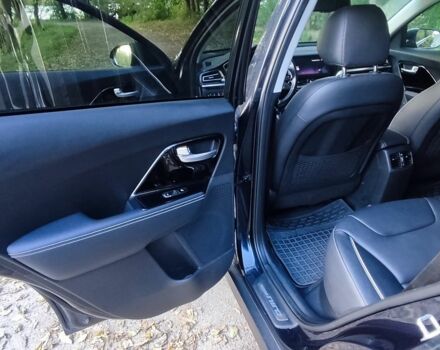 Синій Кіа Niro, об'ємом двигуна 0 л та пробігом 136 тис. км за 19480 $, фото 12 на Automoto.ua