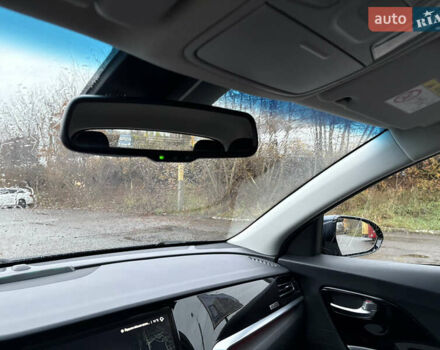 Синий Киа Niro, объемом двигателя 0 л и пробегом 125 тыс. км за 19600 $, фото 50 на Automoto.ua