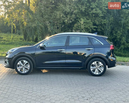 Синій Кіа Niro, об'ємом двигуна 0 л та пробігом 112 тис. км за 19500 $, фото 19 на Automoto.ua