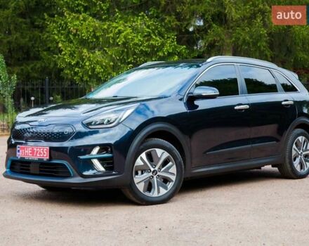 Синий Киа Niro, объемом двигателя 0 л и пробегом 99 тыс. км за 17950 $, фото 4 на Automoto.ua