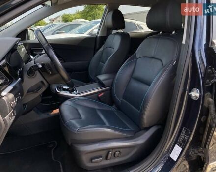 Киа Niro 2020 в Львове на Automoto.ua Синий Киа Niro, объемом двигателя 0 л и пробегом 75 тыс. км за 22900 $, фото 33 на Automoto.ua