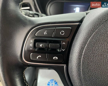 Синій Кіа Niro, об'ємом двигуна 0 л та пробігом 101 тис. км за 20950 $, фото 13 на Automoto.ua