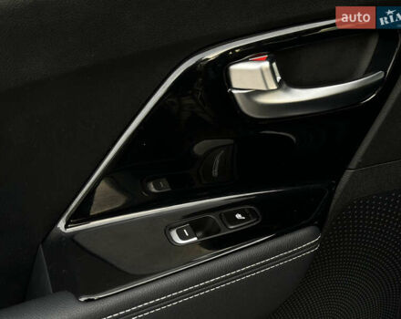 Синій Кіа Niro, об'ємом двигуна 0 л та пробігом 130 тис. км за 18990 $, фото 45 на Automoto.ua