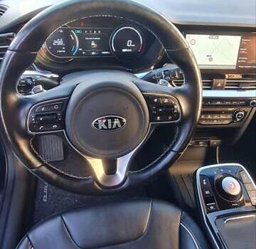 Киа Niro 2020 в Луцке на Automoto.ua Синий Киа Niro, объемом двигателя 0 л и пробегом 148 тыс. км за 16500 $, фото 19 на Automoto.ua