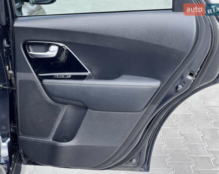 Синий Киа Niro, объемом двигателя 0 л и пробегом 126 тыс. км за 18548 $, фото 32 на Automoto.ua