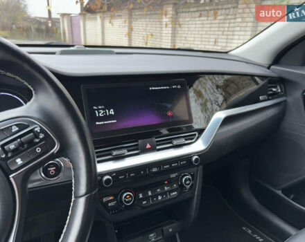 Синий Киа Niro, объемом двигателя 0 л и пробегом 115 тыс. км за 19900 $, фото 47 на Automoto.ua