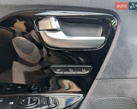 Киа Niro 2020 в Луцке на Automoto.ua Синий Киа Niro, объемом двигателя 0 л и пробегом 157 тыс. км за 19700 $, фото 26 на Automoto.ua