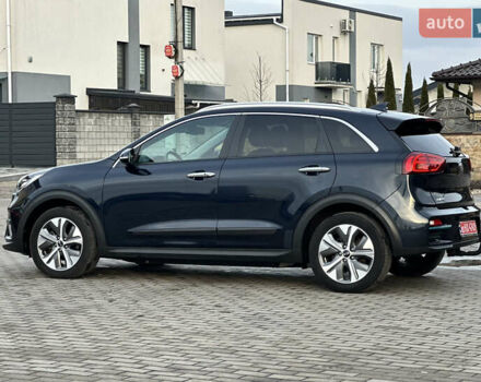 Синій Кіа Niro, об'ємом двигуна 0 л та пробігом 130 тис. км за 18990 $, фото 13 на Automoto.ua
