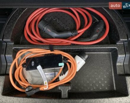 Синій Кіа Niro, об'ємом двигуна 0 л та пробігом 97 тис. км за 21950 $, фото 67 на Automoto.ua