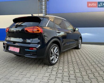 Синій Кіа Niro, об'ємом двигуна 0 л та пробігом 105 тис. км за 20300 $, фото 10 на Automoto.ua
