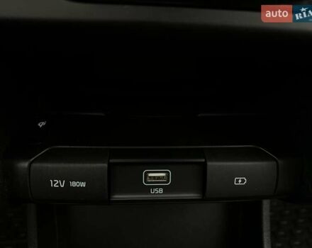 Синій Кіа Niro, об'ємом двигуна 0 л та пробігом 32 тис. км за 23900 $, фото 8 на Automoto.ua