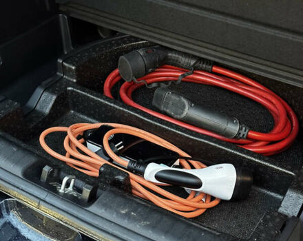 Синій Кіа Niro, об'ємом двигуна 0 л та пробігом 100 тис. км за 19900 $, фото 26 на Automoto.ua