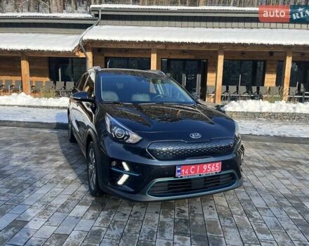 Синій Кіа Niro, об'ємом двигуна 0 л та пробігом 84 тис. км за 18500 $, фото 4 на Automoto.ua