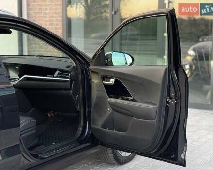 Синий Киа Niro, объемом двигателя 0 л и пробегом 90 тыс. км за 20800 $, фото 56 на Automoto.ua