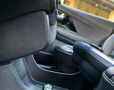 Синий Киа Niro, объемом двигателя 0 л и пробегом 138 тыс. км за 18350 $, фото 78 на Automoto.ua