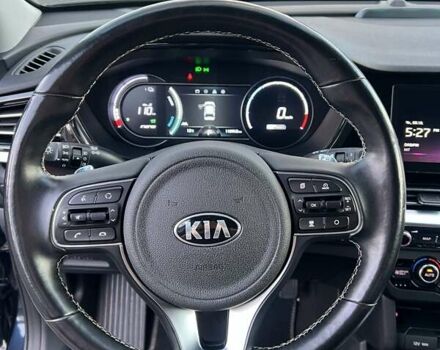 Киа Niro 2020 в Луцке на Automoto.ua Синий Киа Niro, объемом двигателя 0 л и пробегом 119 тыс. км за 19999 $, фото 27 на Automoto.ua