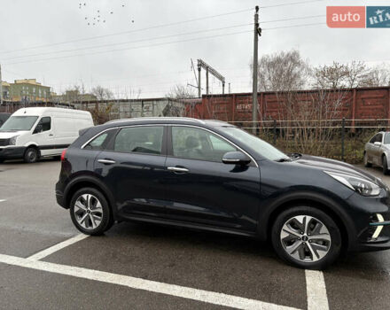 Синий Киа Niro, объемом двигателя 0 л и пробегом 125 тыс. км за 19600 $, фото 4 на Automoto.ua