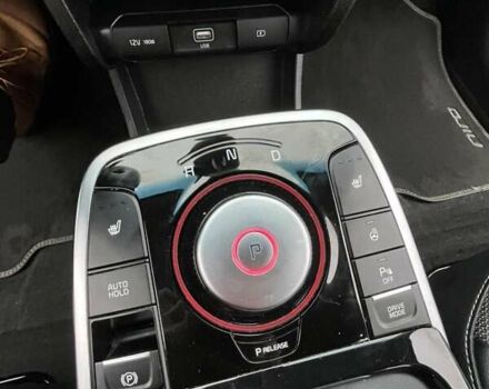 Синий Киа Niro, объемом двигателя 1.6 л и пробегом 120 тыс. км за 19113 $, фото 17 на Automoto.ua