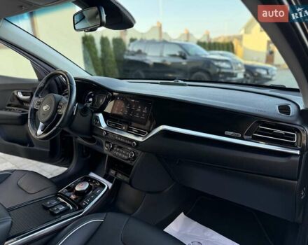 Синий Киа Niro, объемом двигателя 0 л и пробегом 78 тыс. км за 20950 $, фото 88 на Automoto.ua