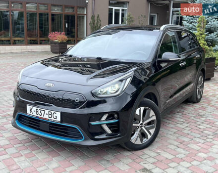 Синій Кіа Niro, об'ємом двигуна 0 л та пробігом 107 тис. км за 19200 $, фото 14 на Automoto.ua