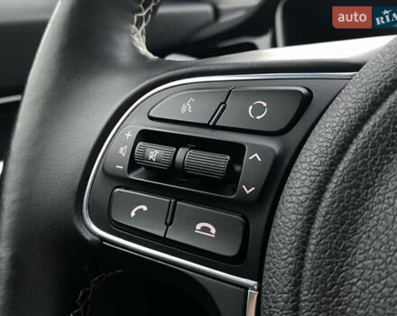 Синій Кіа Niro, об'ємом двигуна 0 л та пробігом 138 тис. км за 21200 $, фото 45 на Automoto.ua