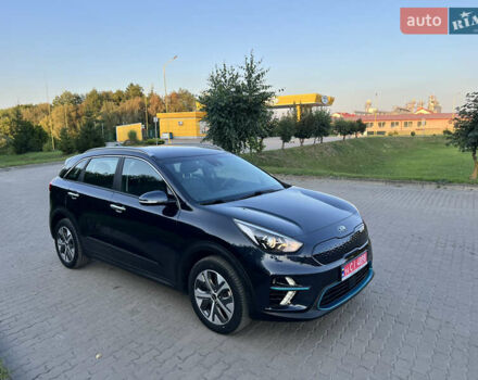 Синій Кіа Niro, об'ємом двигуна 0 л та пробігом 112 тис. км за 19500 $, фото 83 на Automoto.ua