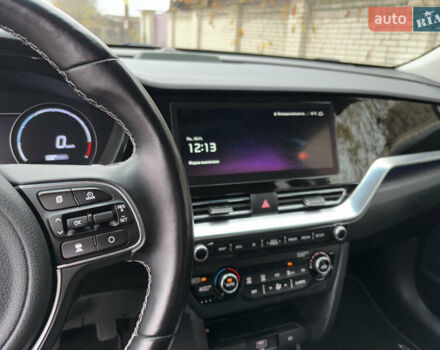 Синий Киа Niro, объемом двигателя 0 л и пробегом 115 тыс. км за 19900 $, фото 41 на Automoto.ua