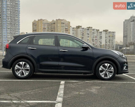 Синій Кіа Niro, об'ємом двигуна 0 л та пробігом 133 тис. км за 18900 $, фото 18 на Automoto.ua